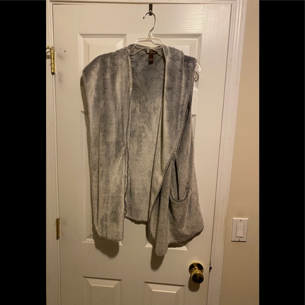 Bit and Bridle vest with hoodie- size large.